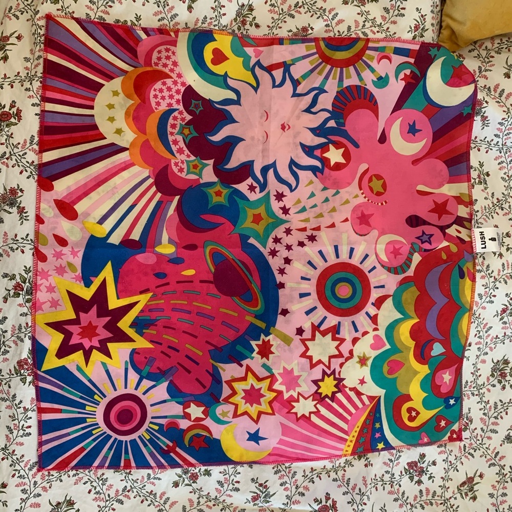 🍓 Bandana by Lush cosmetics